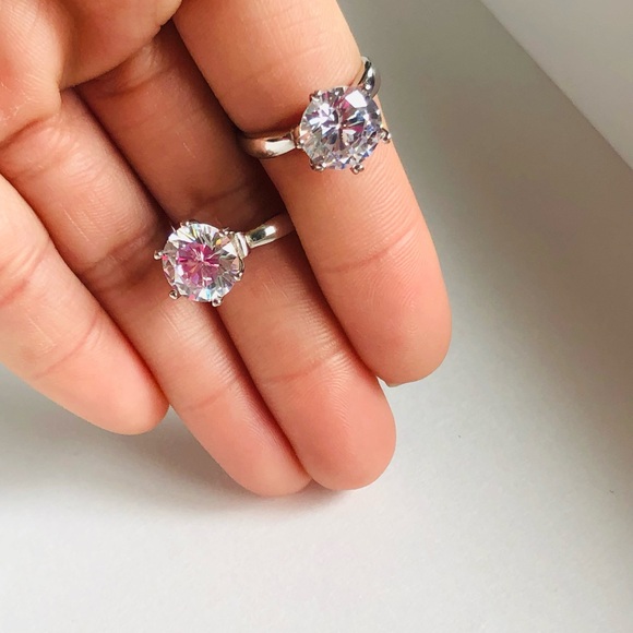 5cts Zirconia 925 Silver Ring - Picture 3 of 8